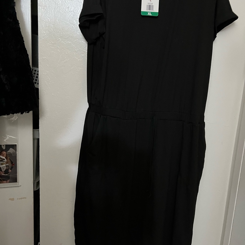 NWT XL black romper, pockets tie waist. ABC